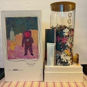 JIGGY The Astronaut Emma Repp 800 Piece Jigsaw Puzzle Unused